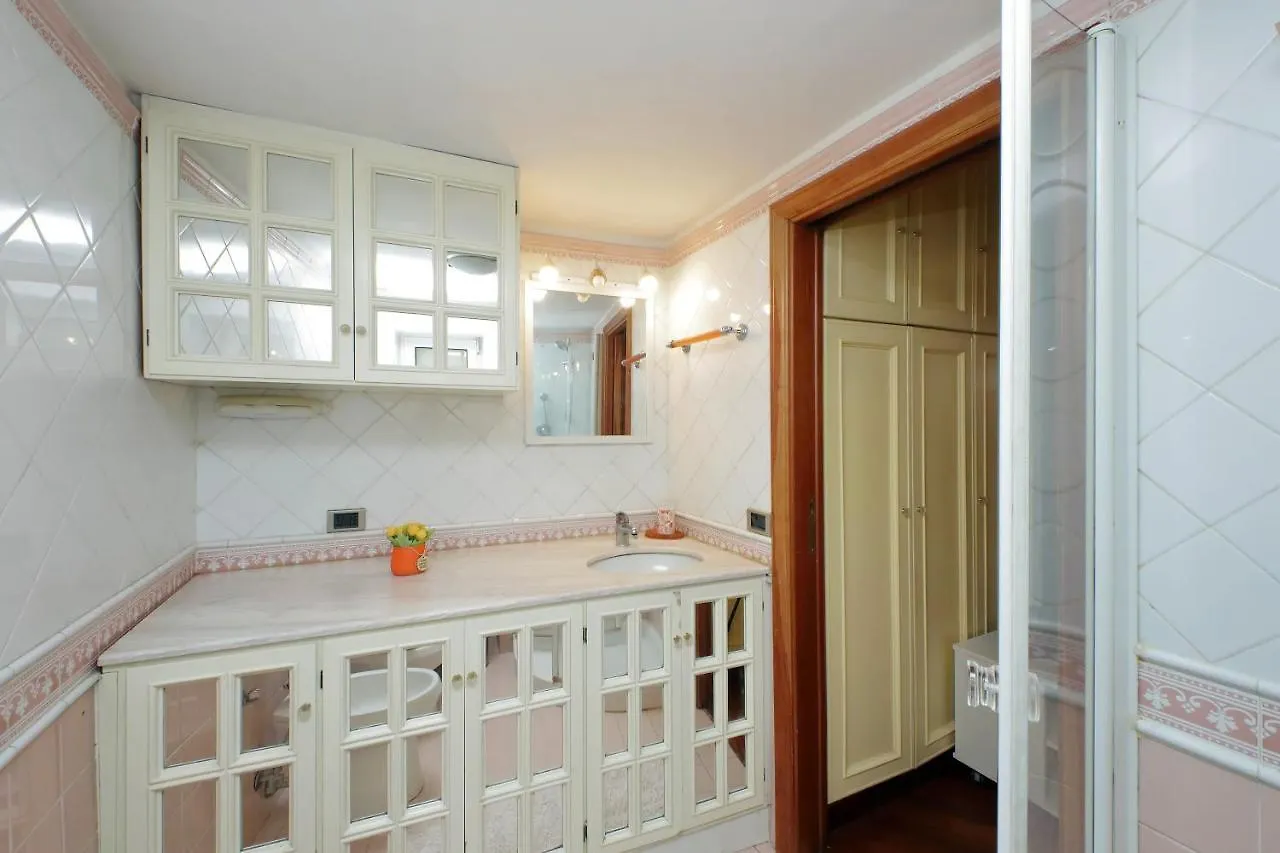 4Bnb - Luxury Trevi Apartment W Terrace Rome 0*,  Italy