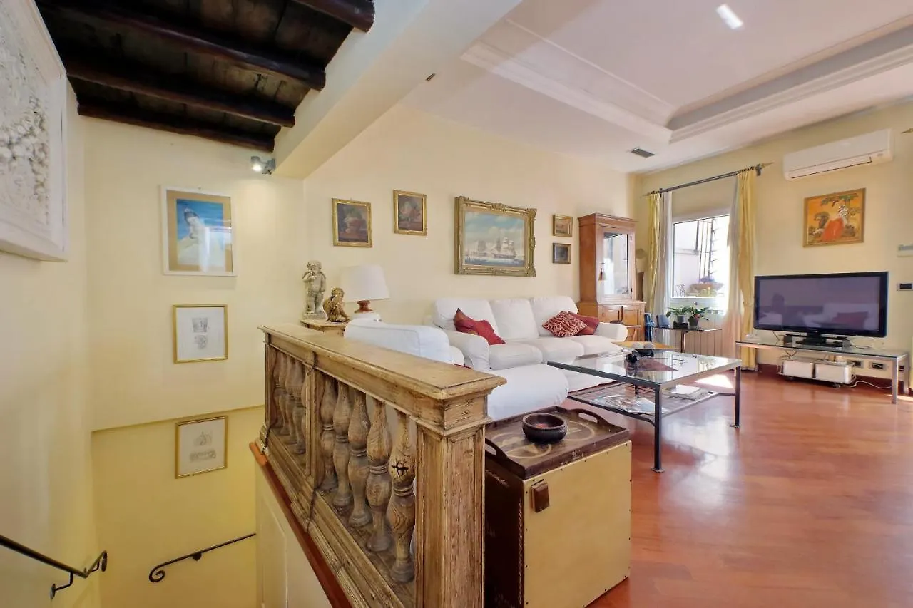 4Bnb - Luxury Trevi Apartment W Terrace Rome 0*,