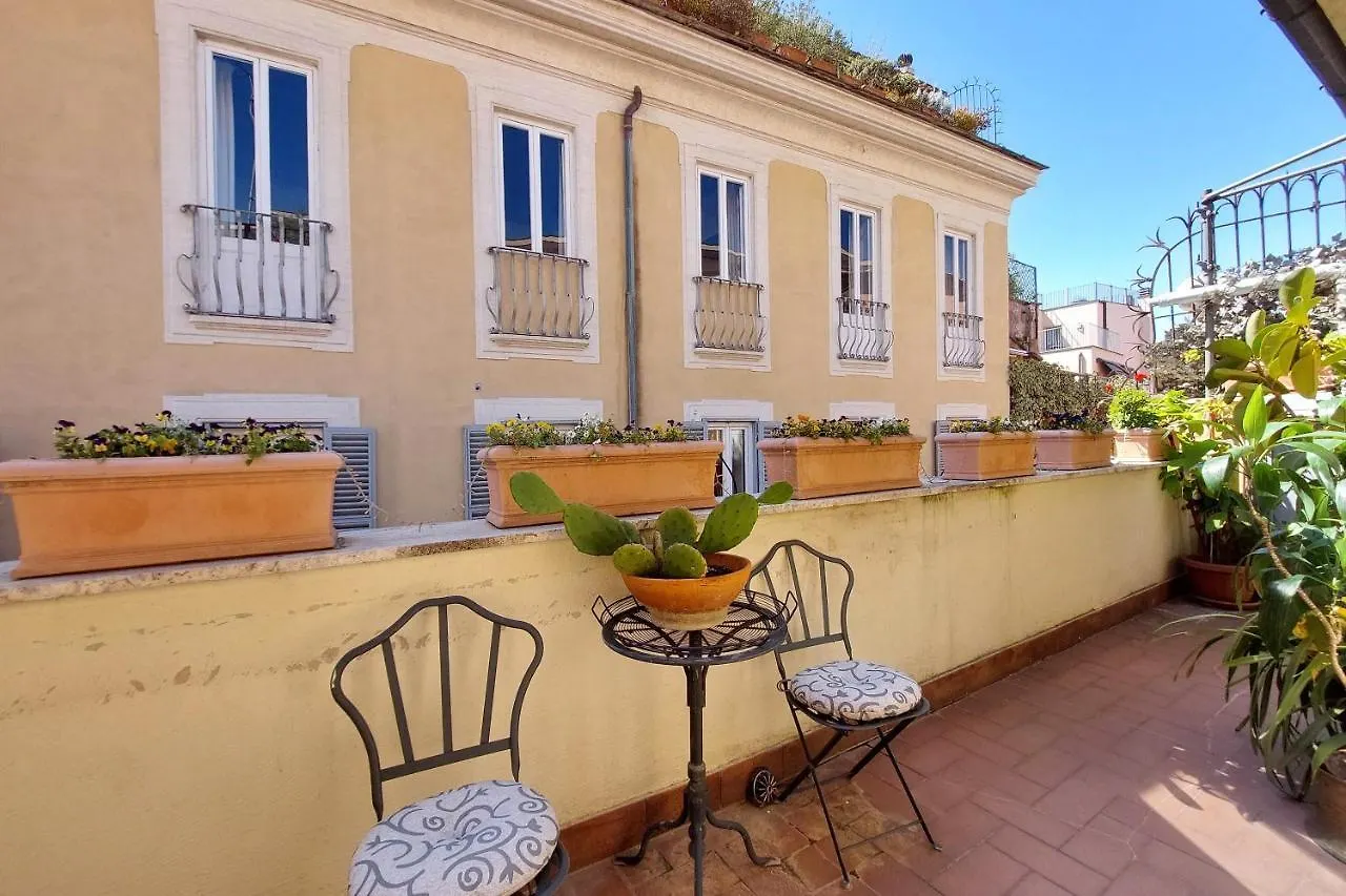 4Bnb - Luxury Trevi Apartment W Terrace Rome